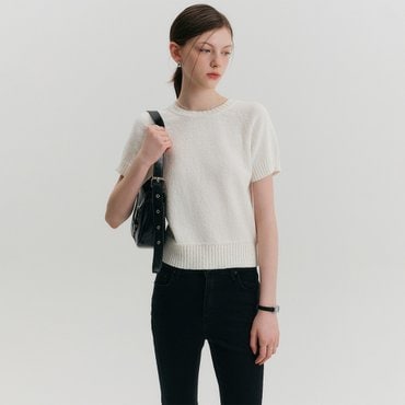 룩캐스트 나라 백 포인트 니트 탑_크림 / NARA BACK POINT KNIT TOP_CREAM