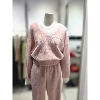 에고이스트 [여주점] 레터링 자수 포인트 V넥 티셔츠 ER4JT100