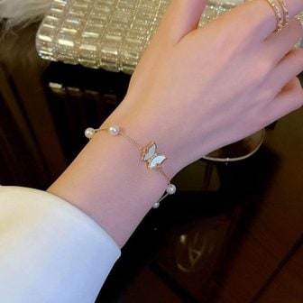  [옷자락] 여자 나비 포인트 진주 골드체인 데일리룩 여리 팔찌