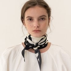 [ESSENTIAL] Silk 100% Scarf 01