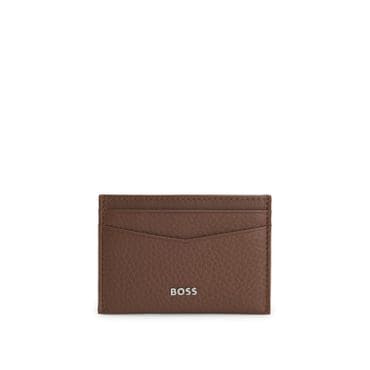 BOSS [FA25] 메탈릭 로고 레터링 그레인 가죽 카드 홀더 미디엄 브라운(50529515215)
