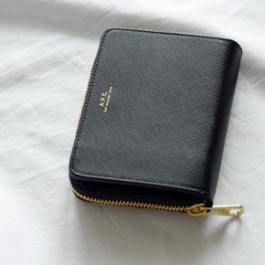 엠마누엘 컴팩트 빈지갑 사피아노 PXBJQ-F63029 LZZ A.P.C. Emmanuelle Compact Wallet