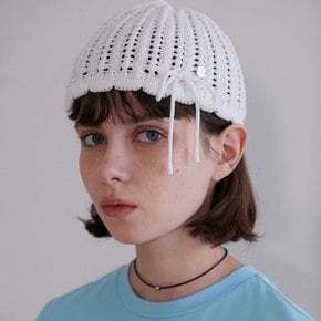 Ribbed Ribbon Beanie in White VX4MA310-01