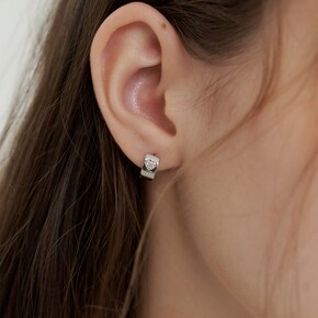 EG344 hemi heart earring