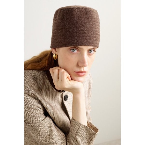 알리시아 리브 울 펠트 비니 46376663162893152