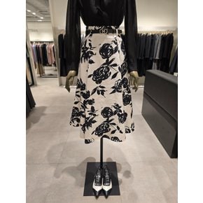 [파주점] 벨티드 플로럴 플레어 스커트 JS2B0SK321