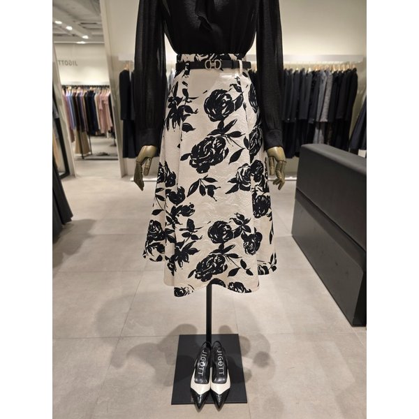 [파주점] 벨티드 플로럴 플레어 스커트 JS2B0SK321
