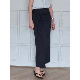 르베티 랩 맥시 스커트 블랙 BE050