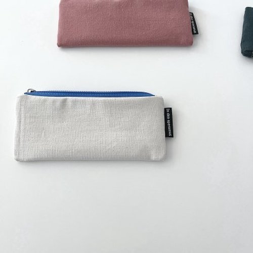 플레인 화이트 필통 4