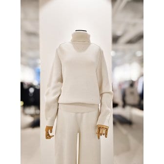 아이잗컬렉션 [파주점] 울 블렌드 펀칭 디테일 풀오버 니트 CPBA1PO621