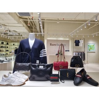 구찌 [부산점] 해외명품 가방 및 잡화 아울렛 특가 +할인쿠폰!