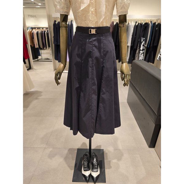 [파주점] 모던 엣지 A라인 플레어 스커트 JR3A0SK101