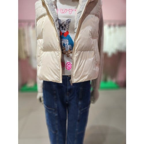 9263ee4dfe2bca2e8860.jpg