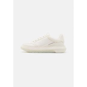 3704014 Emporio Armani MOST - Trainers off white 58480868