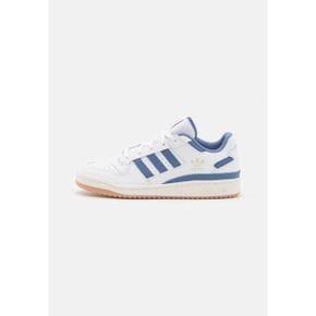 4721842 adidas FORUM LOW CLASSIC - Trainers footwear white/crew blue/cloud white