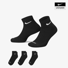 에브리데이 플러스 쿠션 트레이닝 앵클 삭스(3켤레) NIKE SX6890-010