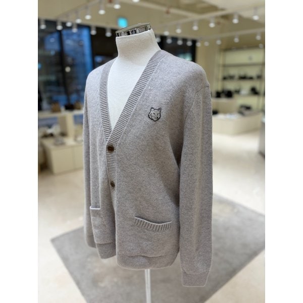 [부산점] 남성 볼드 폭스 헤드 패치 울 브이넥 가디건 NM00506KT1006-H120