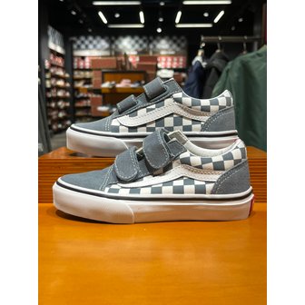 반스 [시흥점] 키즈 스니커즈 컬러띠어리 체커보드 올드스쿨 V (차콜)(VN000CYARV2)
