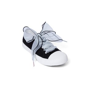 RIBBON SHOELACE_WHITE BLACK