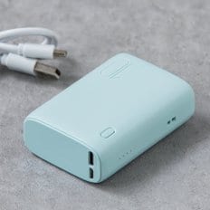 작고 가벼운 고속충전 보조배터리(10,000mAh)_민트