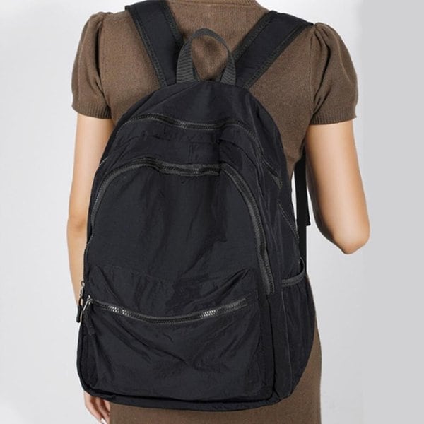 [옷자락] 남자 여자 사계절 가벼운 만능 캐주얼 백팩