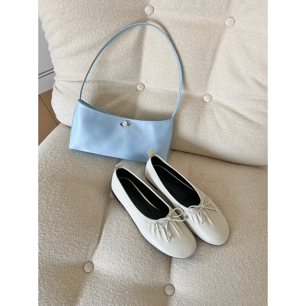 002 Ribbon Shirring Flat (Ivory)