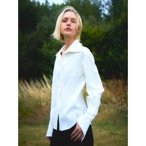 Open Collar Dart Shirt (IVORY)