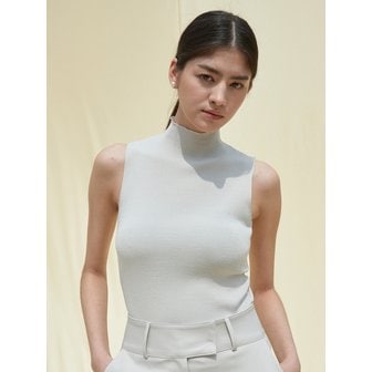 ouie OU868 half neck sleeveless knit (grayish beige)