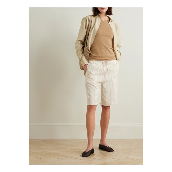 핀스트라이프 우븐 쇼츠 에크루 1647597325595376