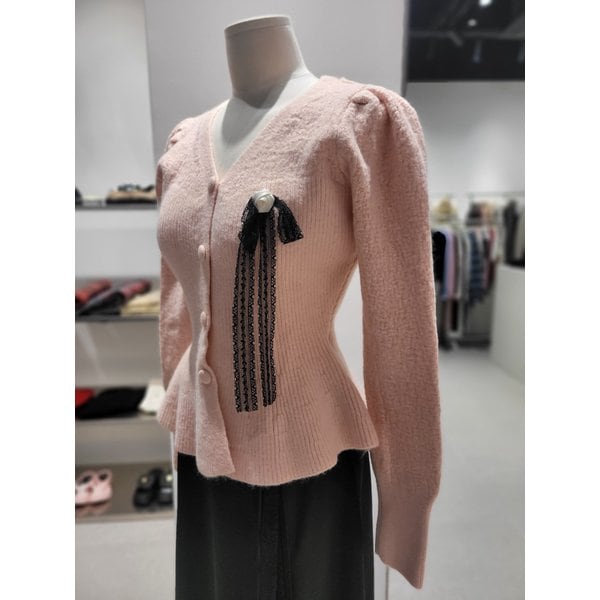 [여주점] 브로치 페플럼 가디건 ER4OKG52