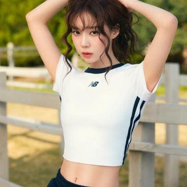 뉴발란스 여성 트랙 크롭 링거 반팔티 (SLIM FIT) (NBNEF2W112)