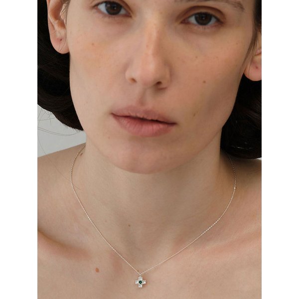 타이니 크로스 십자가 네크리스 (TINY CROSS NECKLACE)