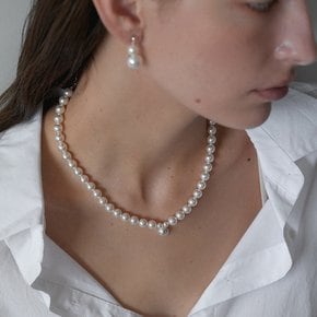 bumpy bold pearl necklace