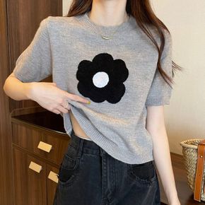 꽃미드반팔니트_P338050385