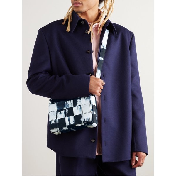 카세트 인트레치아토 애시드 워시 데님 메신저백 1647597331121728