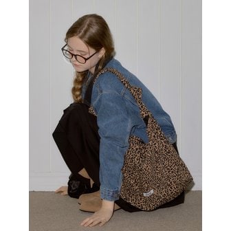 에브레 호피 쇼퍼백_BROWN