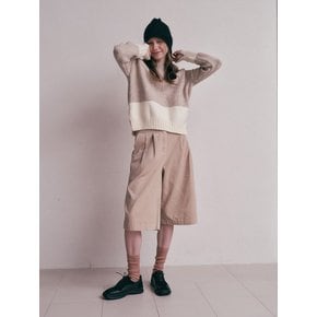 AR_Beige solid color bermuda pants