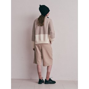 AR_Beige solid color bermuda pants