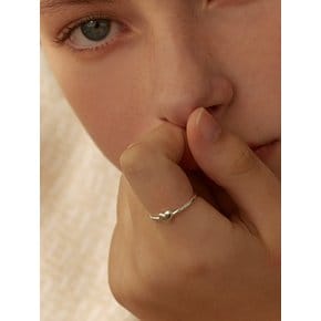 [연말 스페셜 6mm+10mm 진주귀걸이 증정][925 silver] Mini heart point ring