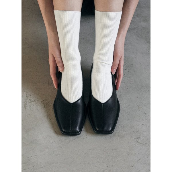 [단독]OUBE Square Flats (2color)