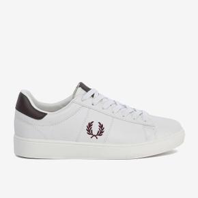 FRED PERRY_ 클린한 남녀 가죽 스니커즈 뉴 스펜서 레더 New Spencer Leather SFPU2234334-349