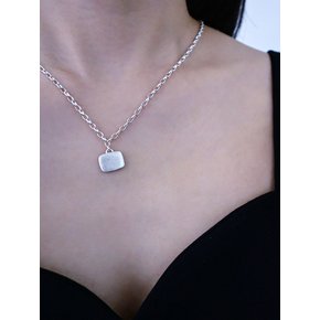 GLEAM SQUARE NECKLACE