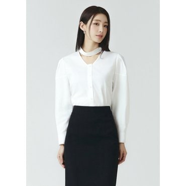 잇미샤 스티치 포인트 블라우스 (ITO2WBL770)