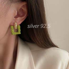 [무드쉐어] silver 92.5 페리아 올리브 모던 귀걸이