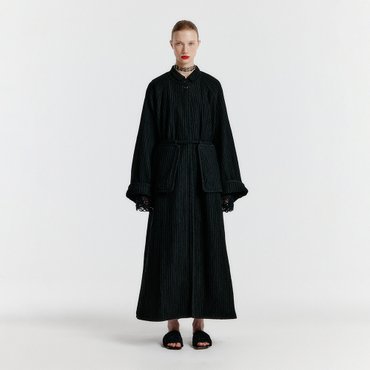 EENK YEDA Round-neck Coat With Detachable Pocket Belt - Black