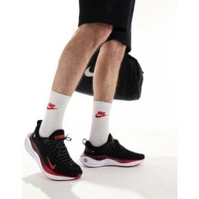 4730031 Nike Infinity Run 4 sneakers in black and red