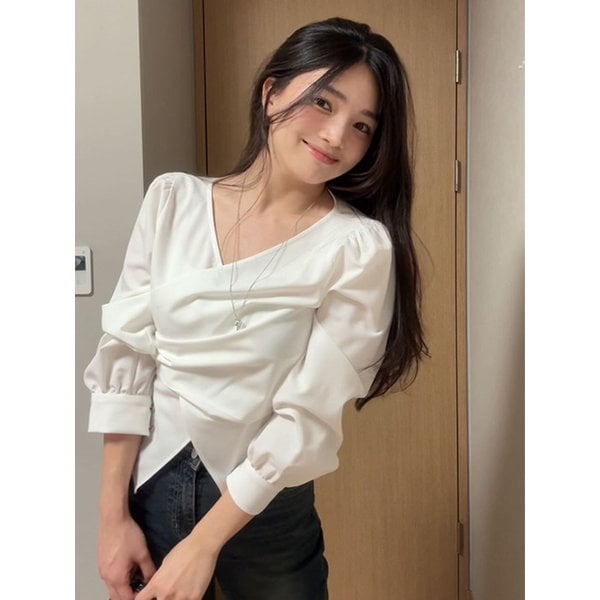 DRAPE MOMENT BLOUSE_CREAM