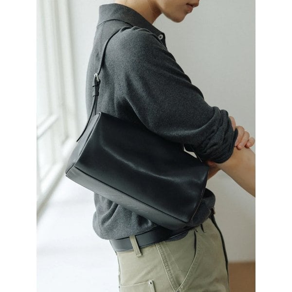 MELOU Shoulder Black