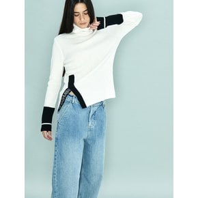 Side Slit Turtleneck_D5WAW23203WHX