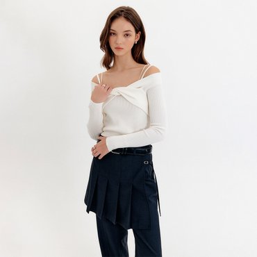 룩캐스트 리나 스트링 오프숄더 니트_아이보리 / LINA STRING OFF SHOULDER KNIT_IVORY